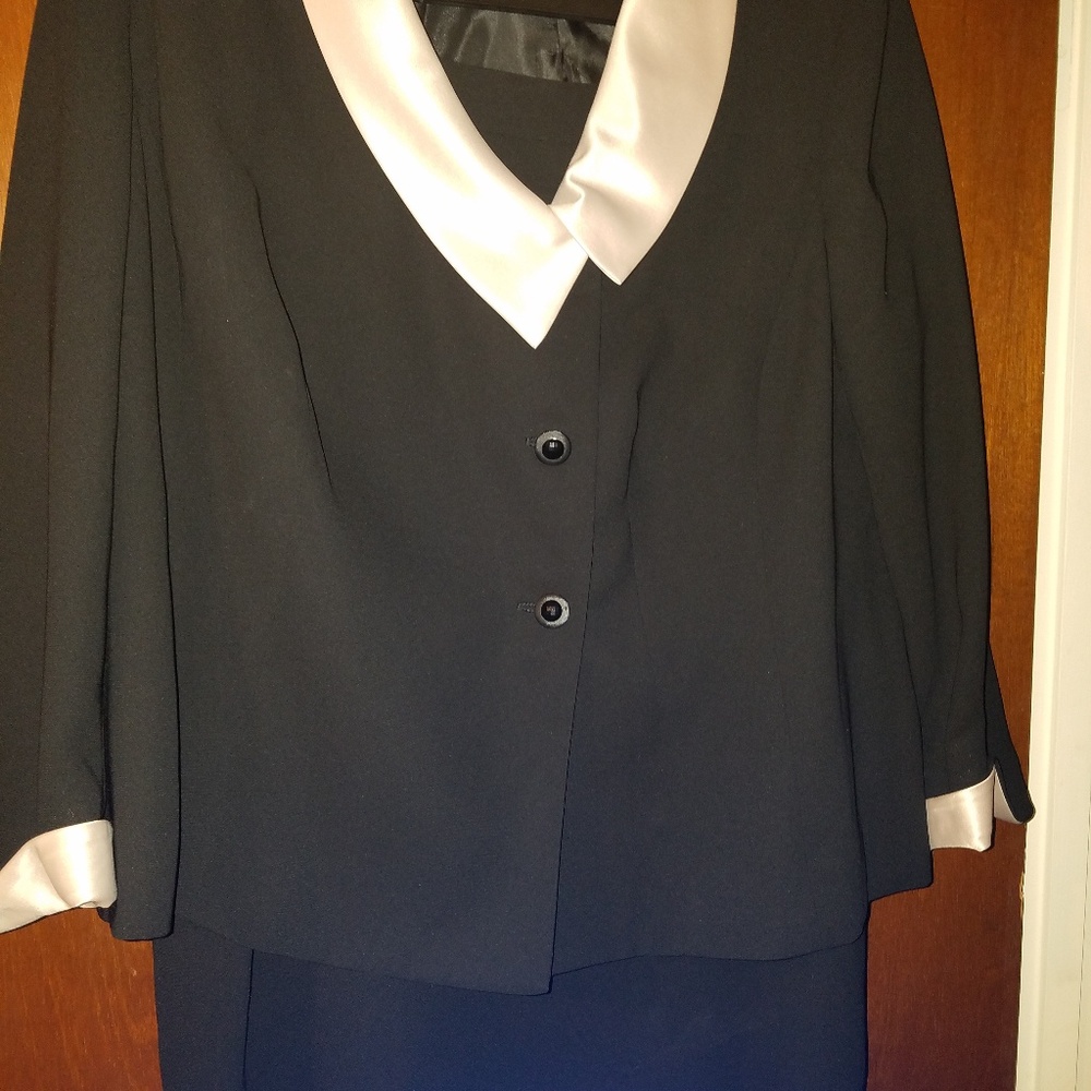 Le suit, woman 2 piece suit